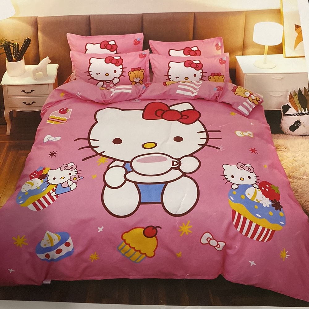 NWT Hello Kitty Kitty Cakes Duvet Cover Set Bedding Set  (Full78x90inch)
